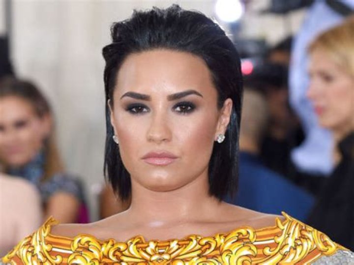 Demi Lovato Says She Loves Her New And Much Shorter Haircut