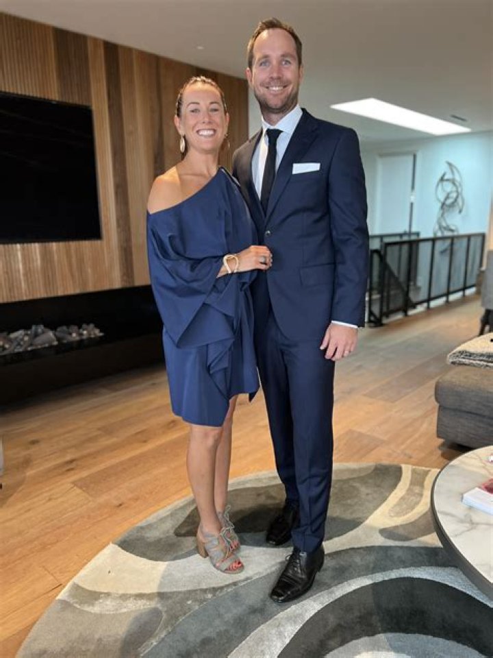 Devo Brown (Journalist) Wiki, Bio, Age, Height, Weight, Girlfriend, Wife, Net Worth, Career, Facts