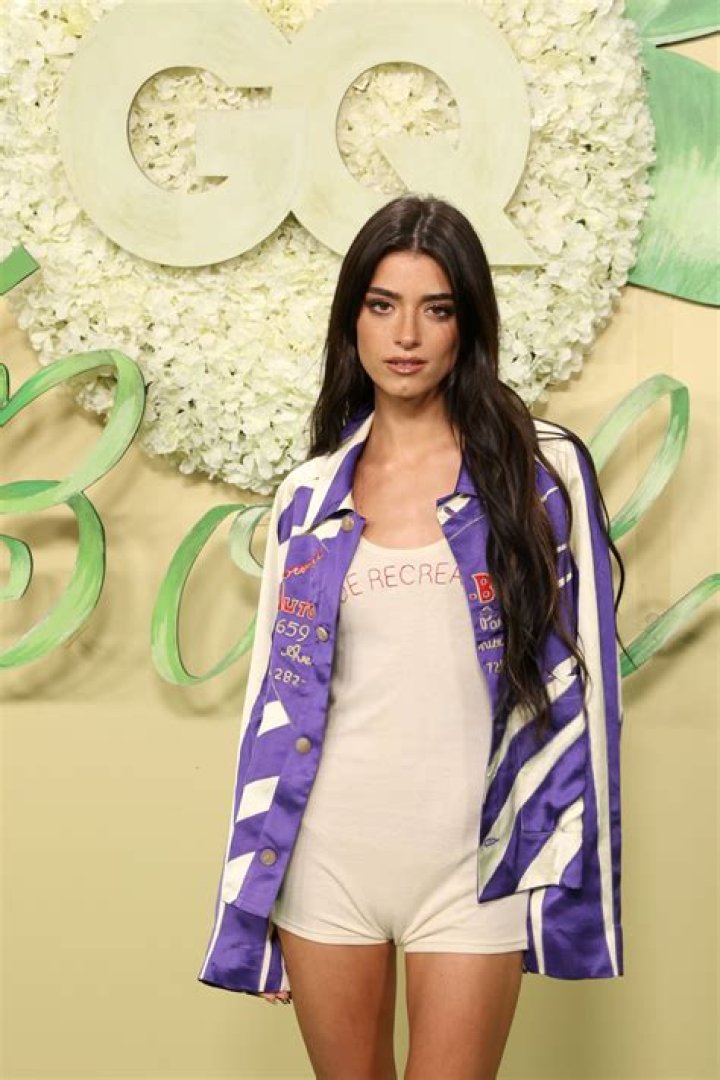 Dixie D’Amelio’s Bikini Photos are ~Wild~! See the Singer’s Best Bathing Suit Moments