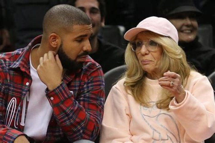 Drake Reveals His Dad Is Allowed Back In Canada And Posts New Photo Of Dennis With Sandra Graham