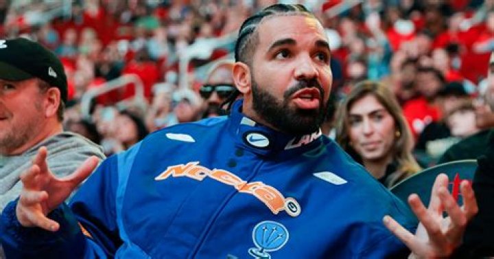 Drake Versus "The Riddler": Fans React To Viral Video Of "Meet The Grahams" Items