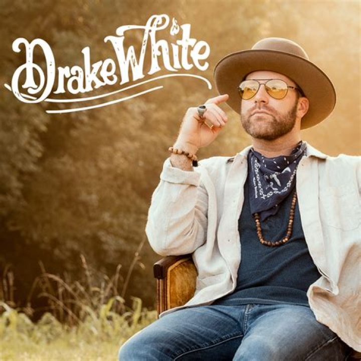Drake White (Country Singer) - Age, Birthday, Bio, Facts, Family, Net Worth, Height & More