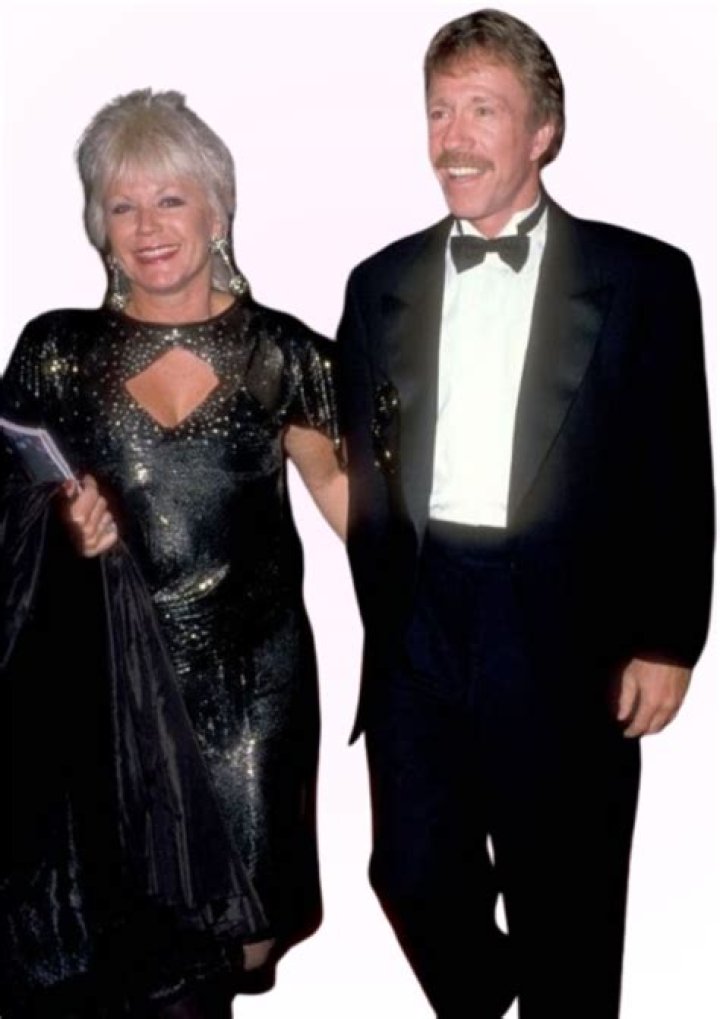 Elizabeth Hartman Biography, Age, Height, Husband, Net Worth, Family