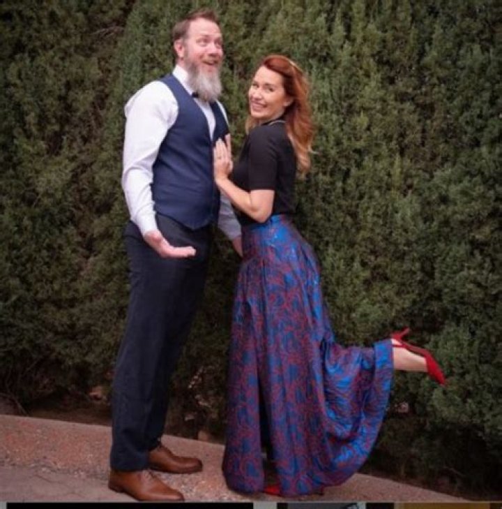 Elizabeth Zharoff Age | Wiki, Net worth, Bio, Height, Husband