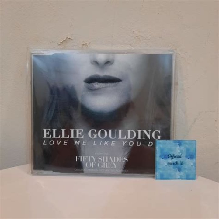 Ellie Goulding Bio, Age, Brightest Blue, Husband, Lights, Net worth, Delirium, Love me like you do, New Albums, Songs