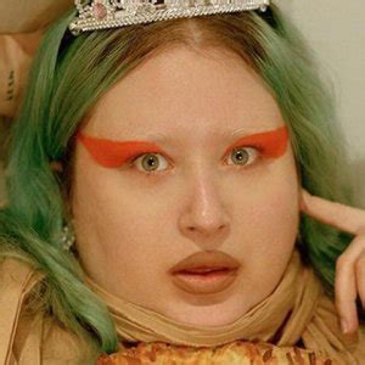 Emilia Fart Biography | Age, Wiki, Net worth, Bio, Height, Real Name, Neck|