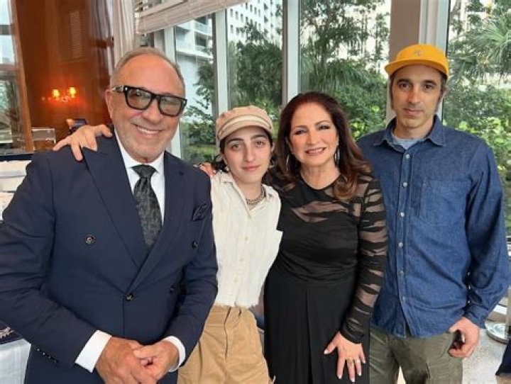 ¿Emilio Estefan tiene parentesco con Gloria Estefan? – Celebrity.fm