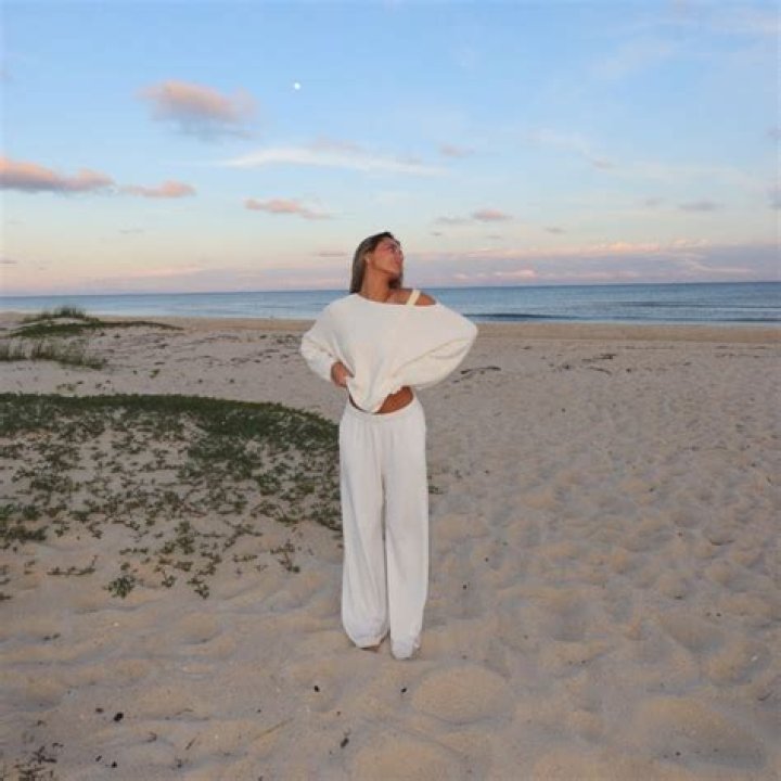 Emily Paulichi (YouTube Star) - Age, Birthday, Bio, Facts, Family, Net Worth, Height & More