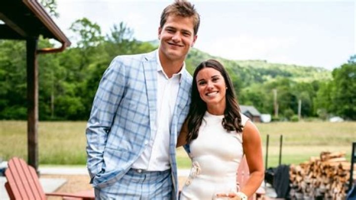 Eric Weddle Bio, Age, Wife, House, Family, Contract, Patriots, Net Worth, College and Retire