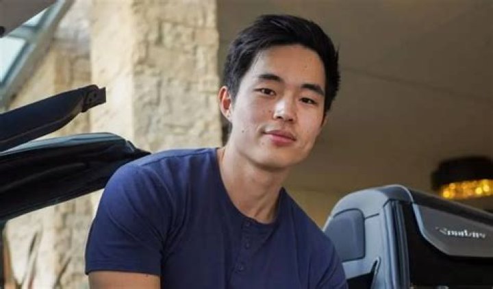 Ethan Happ Biography, Age, Height, Wife, Net Worth, Family