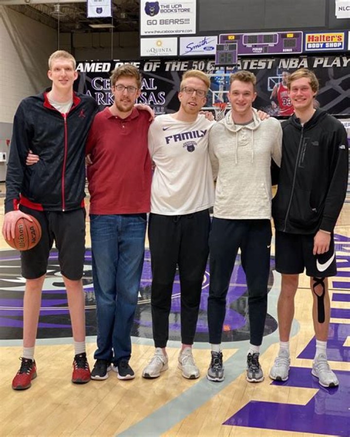 Explore Connor Vanover Family – Everything to Know About His Brothers & Parents