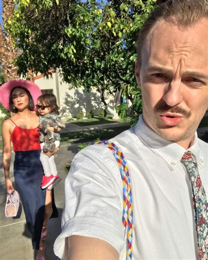 Fans Assume Jessica Henwick Is Lesbian In Real Life, Meet Her Boyfriend Or Partner