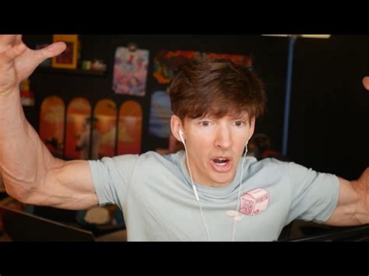 Flamingo Net Worth: How Rich is the Roblox YouTube Star?