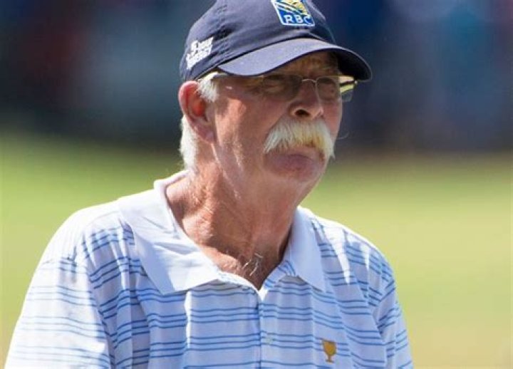 Fluff Cowan Age Wife: How Old Is He?