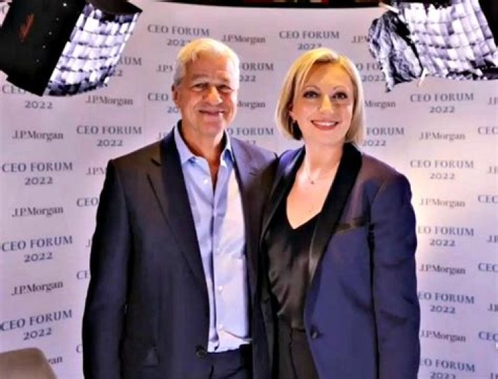 Francine Lacqua Biography, Age, Height, Husband, Net Worth, Family