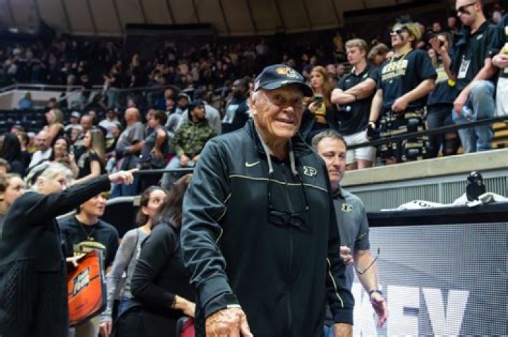 Gene Keady (Basketball Coach) - Age, Birthday, Bio, Facts, Family, Net Worth, Height & More