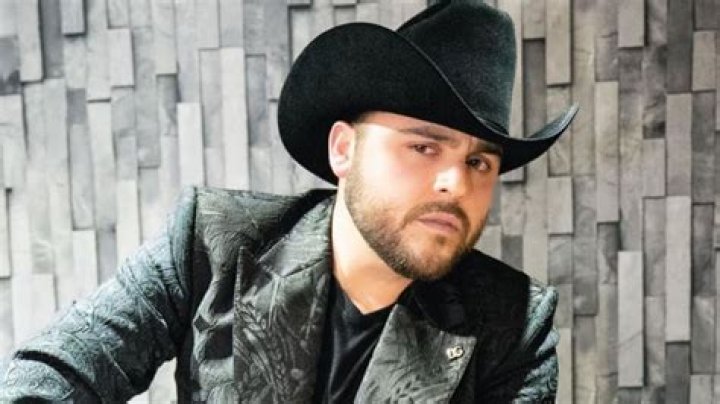 Gerardo Ortiz (Cantante de Música Mundial) - Edad, cumpleaños, biografía, hechos, familia, patrimonio neto, altura y más