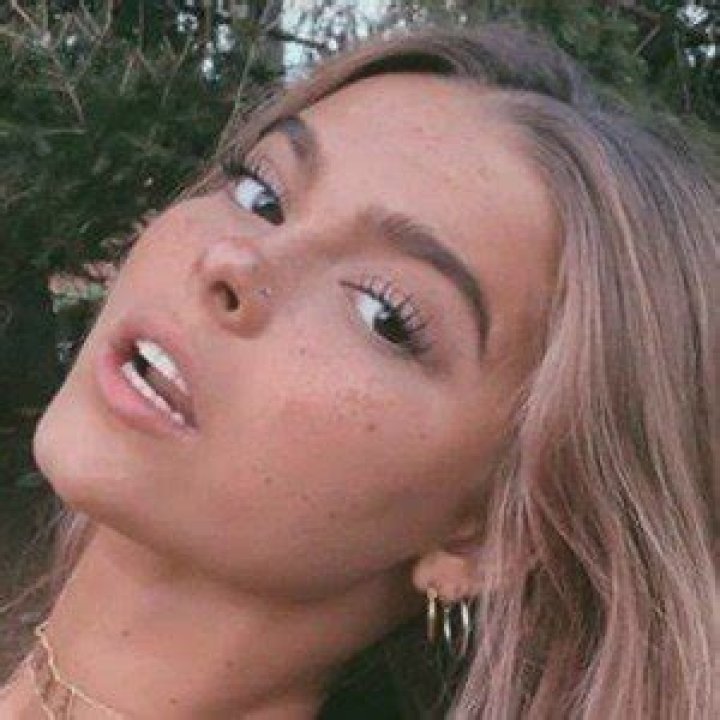 Giulia Amato (TikTok Star) - Age, Birthday, Bio, Facts, Family, Net Worth, Height & More