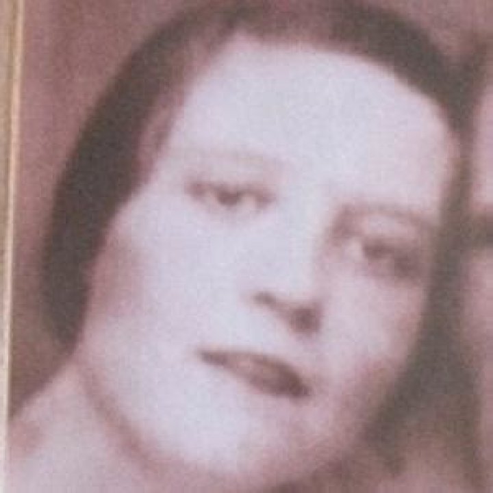 Gladys Presley (Family Member) - Age, Birthday, Bio, Facts, Family, Net Worth, Height & More