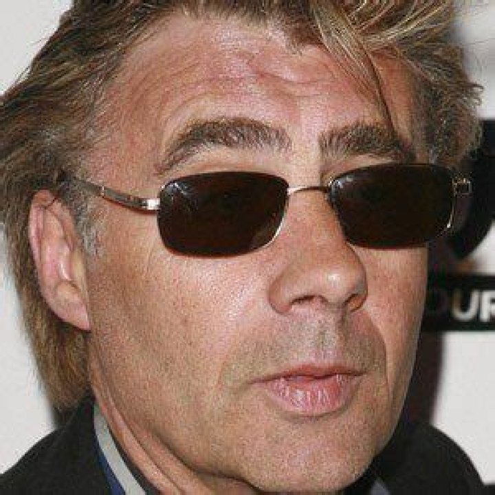 Glen Matlock (Bassist) - Age, Birthday, Bio, Facts, Family, Net Worth, Height & More
