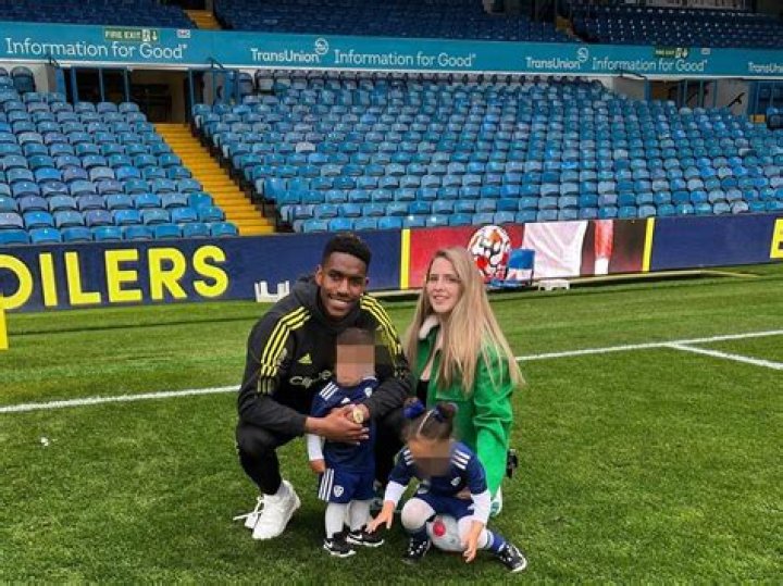 Here’s What We Know About Junior Firpo’s Wife, Julia Torralbo
