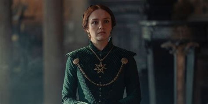 
House Of Dragons Cast Olivia Cooke’s Popularity As Alicent Hightower Has Made Her Parents Proud 