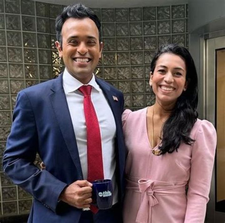 How many times has Kelis been married?