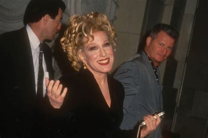 How much is Bette Midler? – Celebrity.fm – #1 Official Stars, Business & People Network, Wiki, Success story, Biography & Quotes