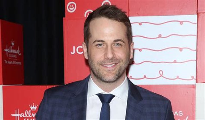 How much is Niall Matter worth? – Celebrity.fm – #1 Official Stars, Business & People Network, Wiki, Success story, Biography & Quotes
