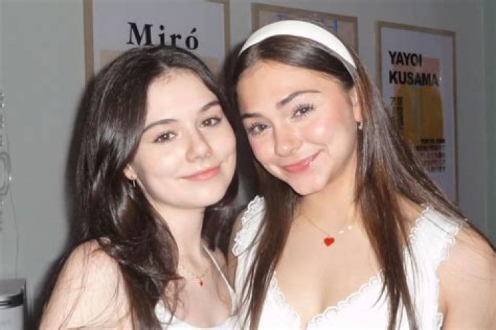 How tall is Julia Antonelli