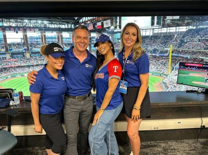 How tall is Madison Thompson