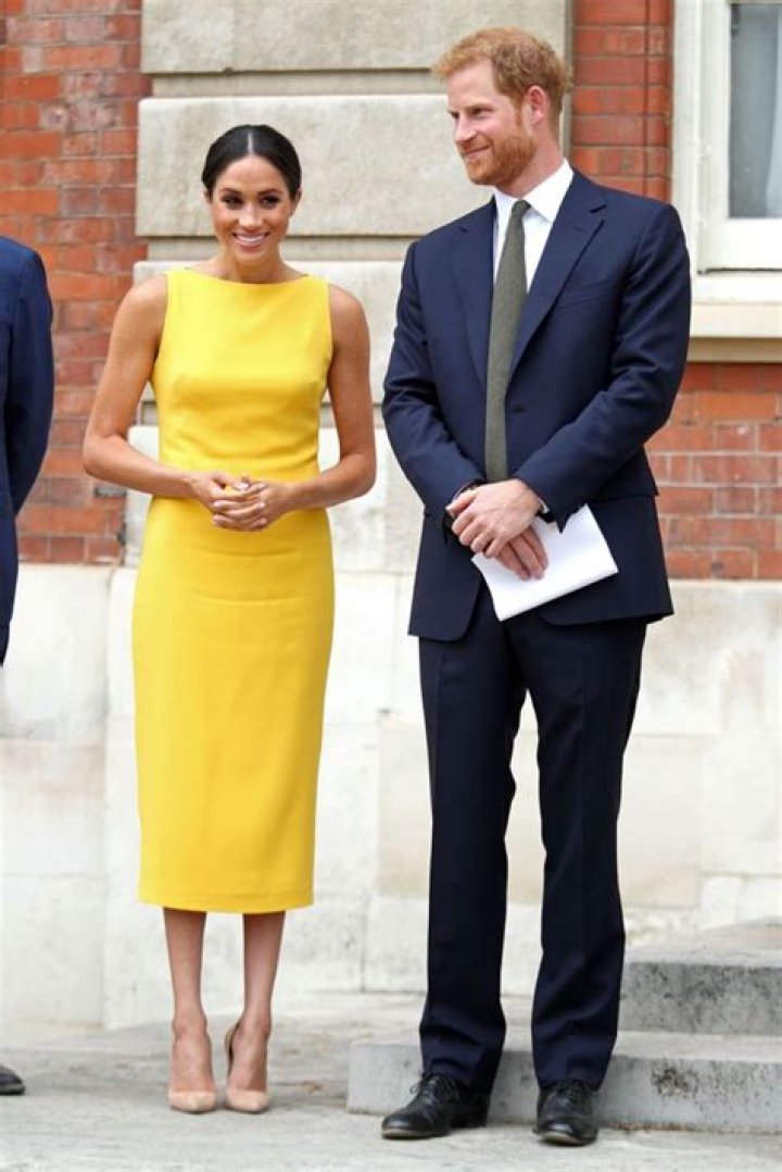 How tall is Meghan Markle