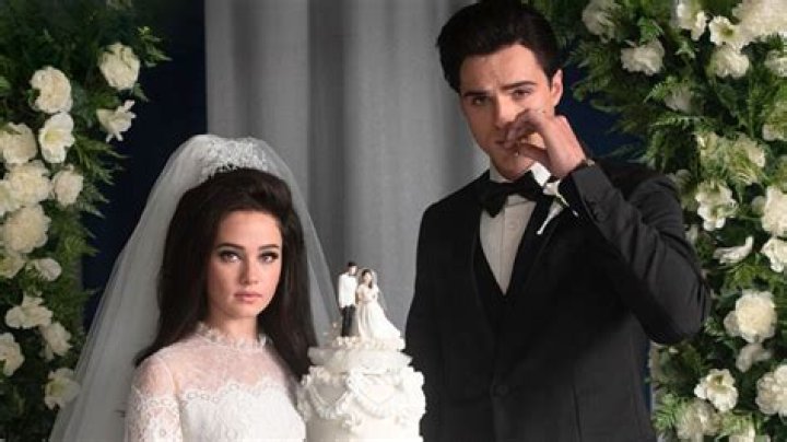 How tall is Priscilla Presley