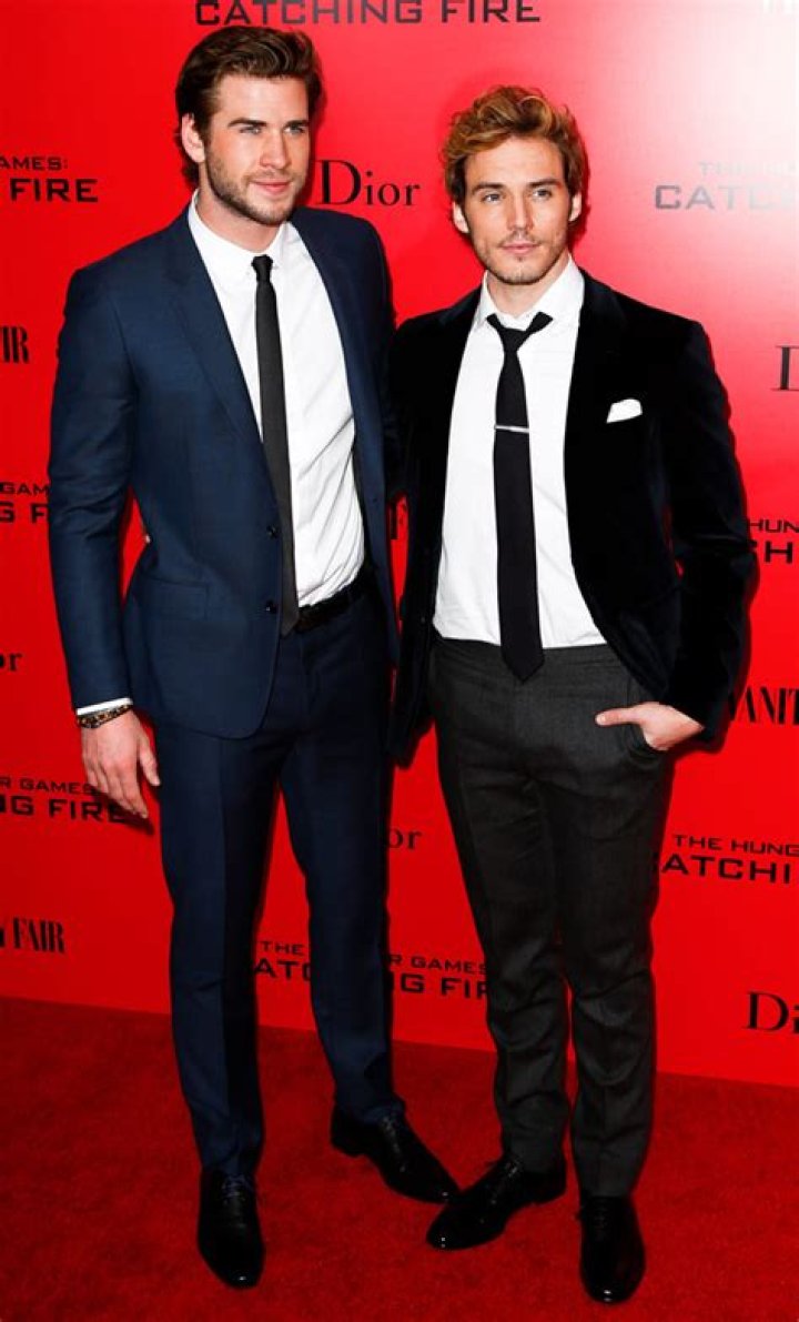 How tall is Sam Claflin