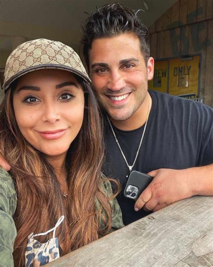 How tall is Snooki’s husband jionni? – Celebrity.fm – #1 Official Stars, Business & People Network, Wiki, Success story, Biography & Quotes