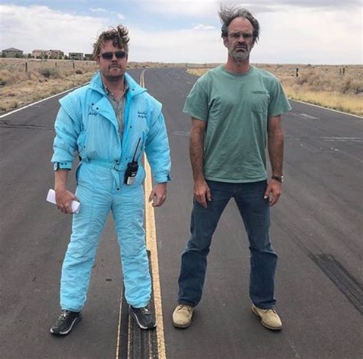 How tall is Steven Ogg