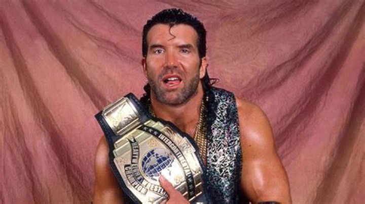 How tall was Scott Hall
