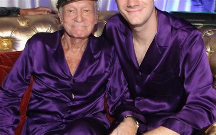 Hugh Hefner Returns to Twitter — Playboy Founder Shares Photo Amid Troubling Health Rumors!