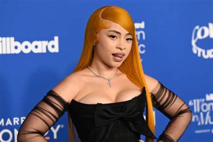 Ice Spice Emulates Nicki Minaj By Chopping Her Hair & Switching Up Her Flow In New Snippet
