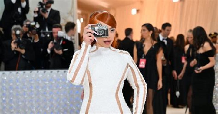 Ice Spice Twerks Up A Storm In An Effort To Preview Her Upcoming Tour Moves