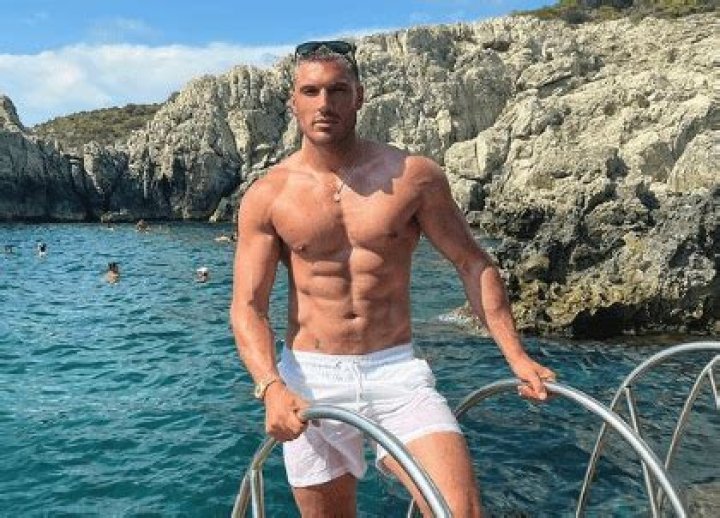 Is Chris Appleton Gay? Does He Have A Boyfriend?