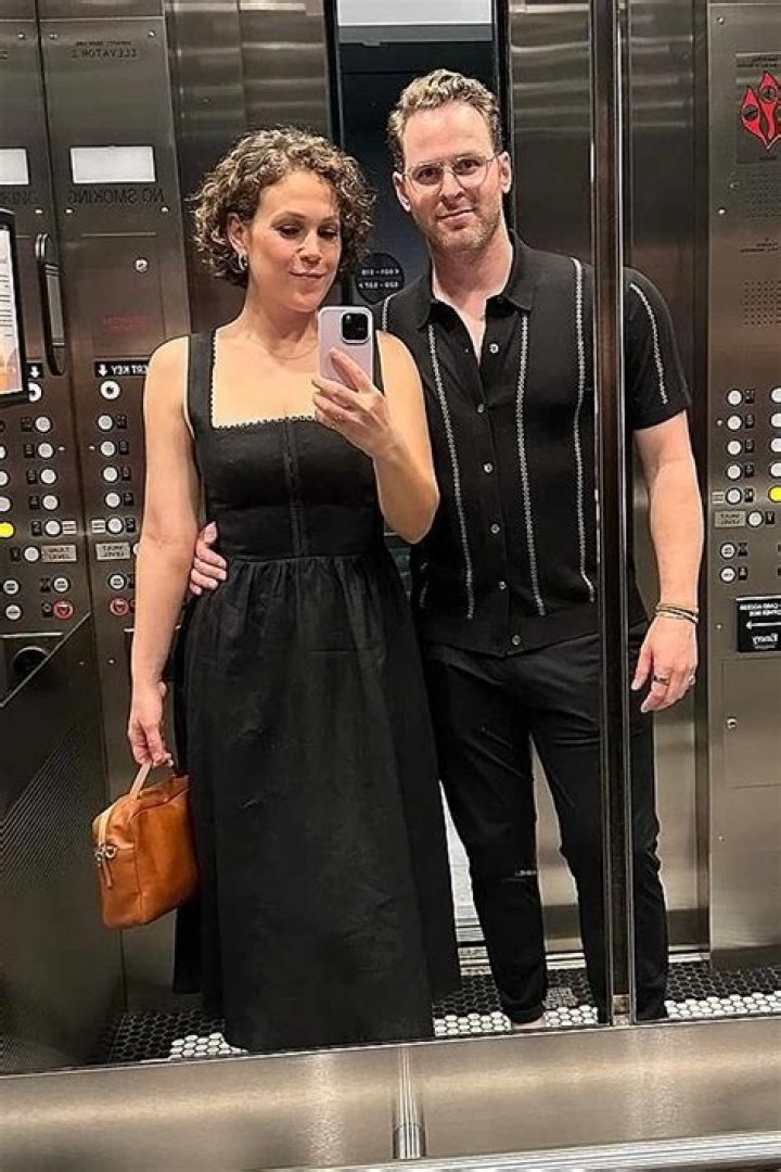 Is Erin Krakow married to Ben Rosenbaum? – Celebrity.fm – #1 Official Stars, Business & People Network, Wiki, Success story, Biography & Quotes