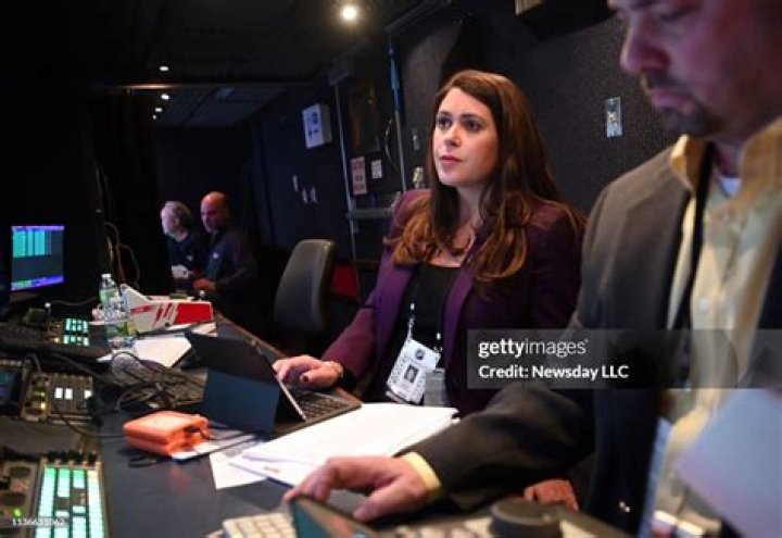 Is MSG+ Islanders Broadcast Shannon Hogan Pregnant?