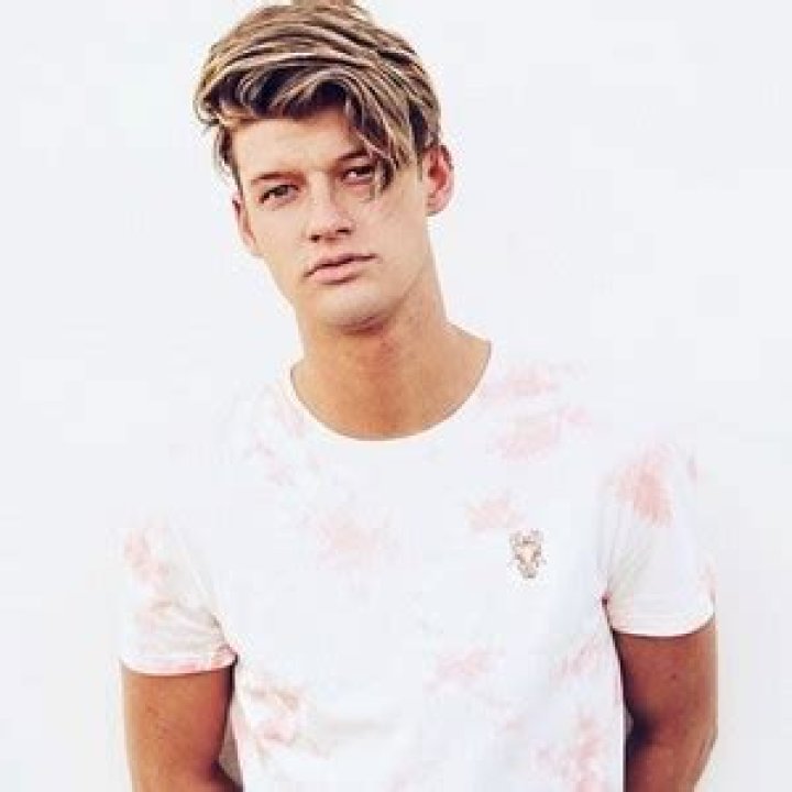 Jacko Brazier Age, Wiki, Net worth, Biography, Height, Boyfriend Girlfriend