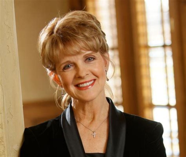 James Robison (Religious Leader) - Age, Birthday, Bio, Facts, Family, Net Worth, Height & More