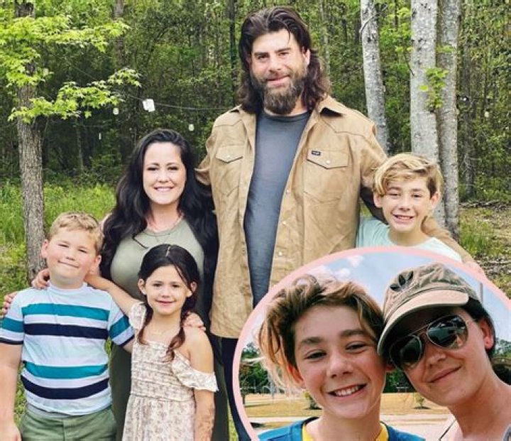 Jenelle Evans Reposts Throwback Family Pic After Losing Custody Of Her Kids