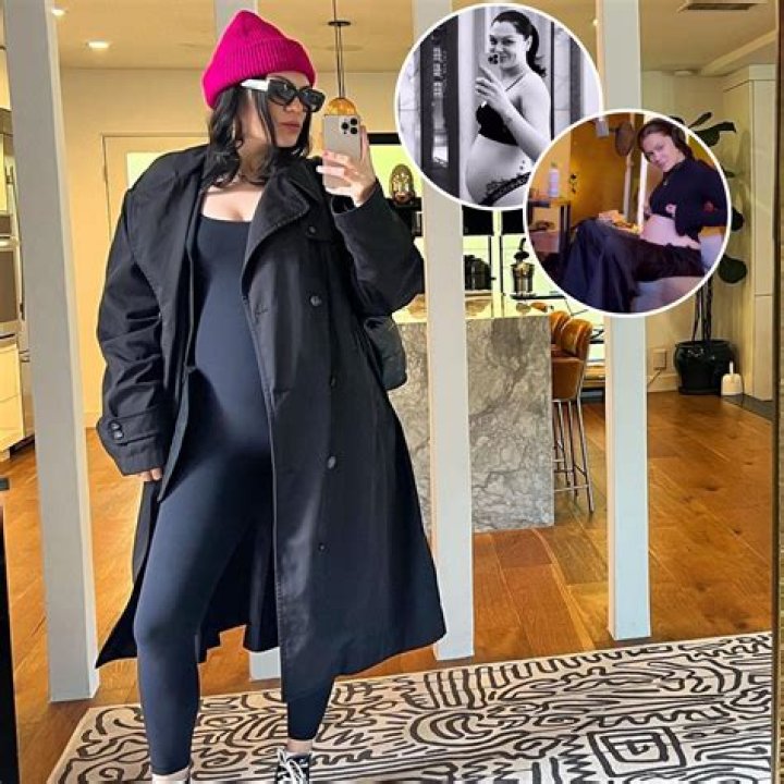 Jessie J Baby Bump Photos: See the Singer’s Precious Pregnancy Pictures of Baby No. 1