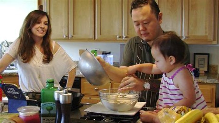 Jet Tila (Chef) - Age, Birthday, Bio, Facts, Family, Net Worth, Height & More