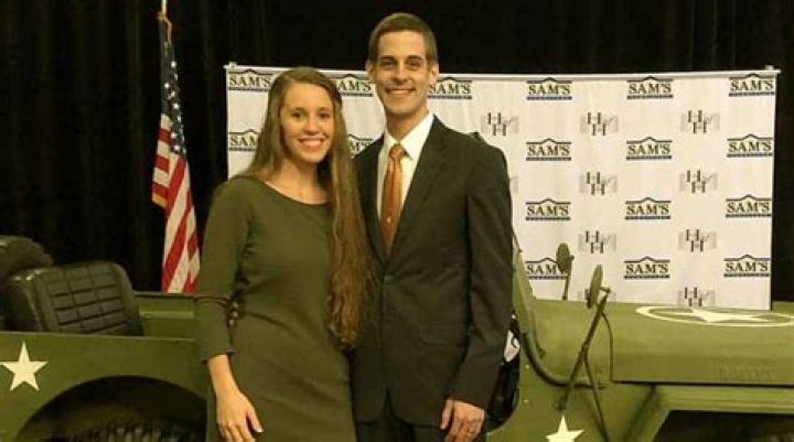 Jill & Derick Dillard Net Worth. Meet their Kids 2022