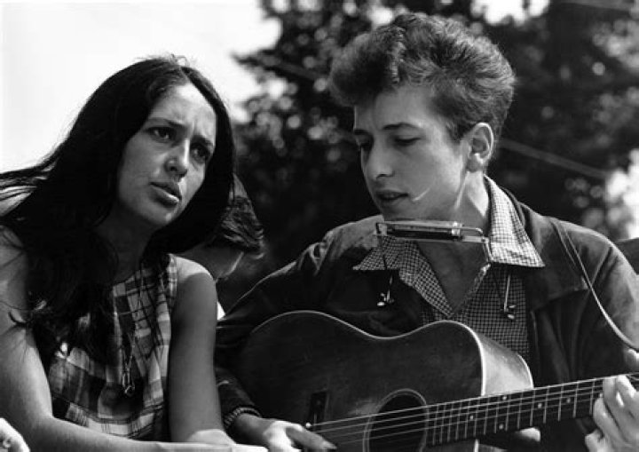 Joan Baez Biography, Age, Height, Husband, Net Worth, Family